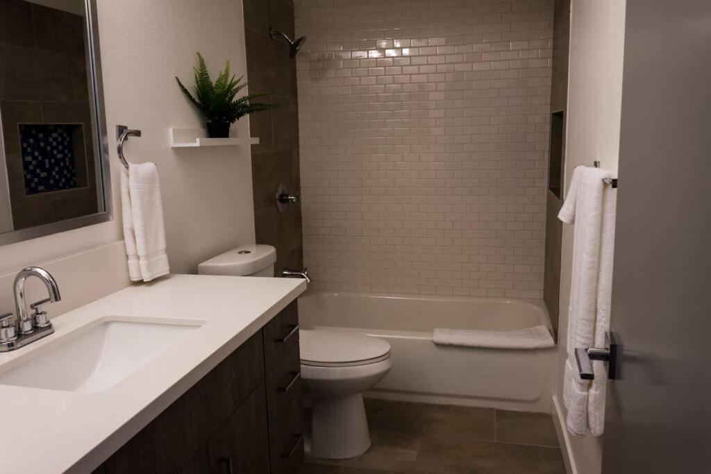 Stylish 2 Bed 1 And Half Bath Apartment Near Sofi Stadium, Lax, Forum Inglewood Exterior foto